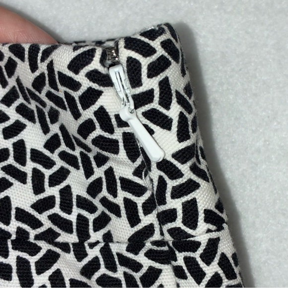 Talbots Skirt Womens 14 White Black Geometric Pencil Lined Career Scalloped Hem - Picture 4 of 7